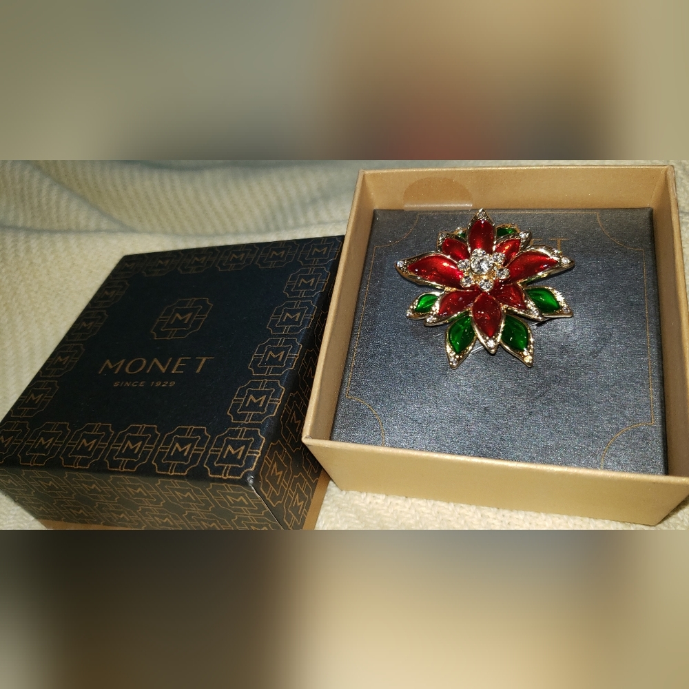 BNWT MONET BROACH